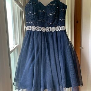 party dress: city triangle